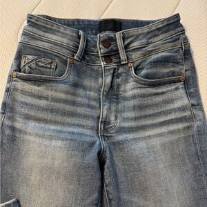 Buckle High Rise Bootcut Light Blue Jeans 26 X 32